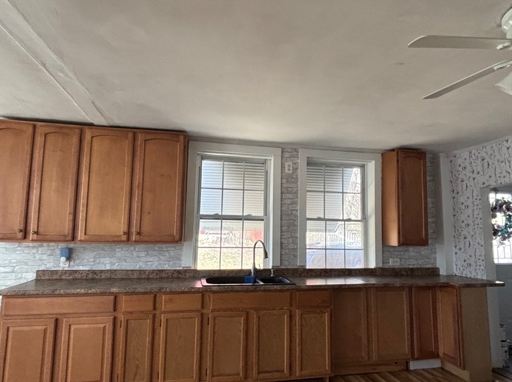 10 Bates Hill Road Sturbridge, MA 01518 - Photo 14 of 29