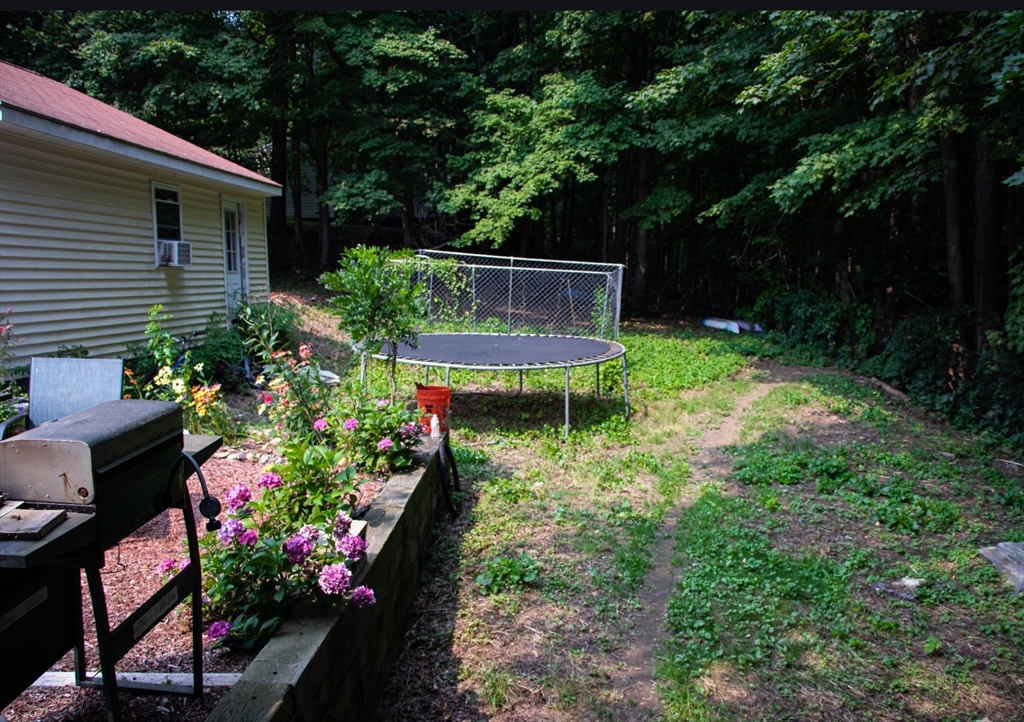 10 Bates Hill Road Sturbridge, MA 01518 - Photo 10 of 29