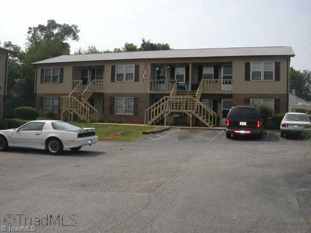 106 Thomas Street High Point, NC 27263 - Photo 1 of 2 Exterior Front.