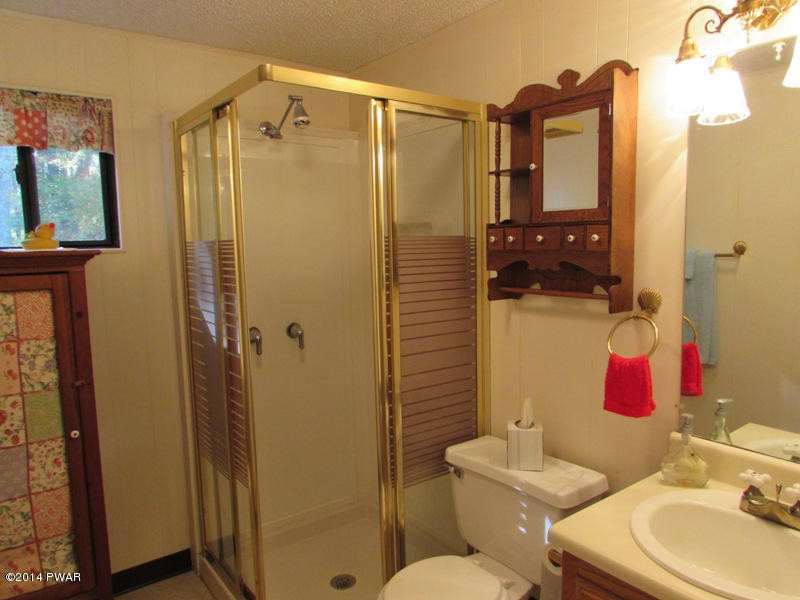 114 Mink Road Dingmans Ferry, PA 18328 - Photo 15 of 24