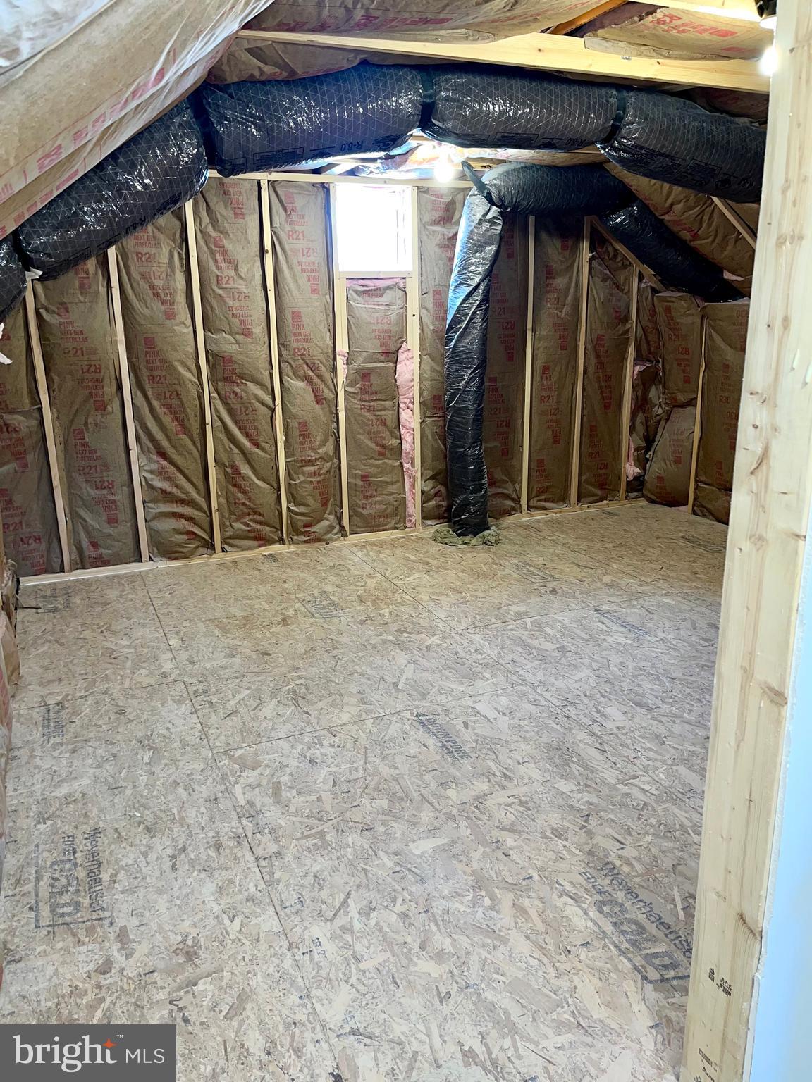 7844 Bertha Road Pasadena, MD 21122 - Photo 33 of 43 Attic room #2
