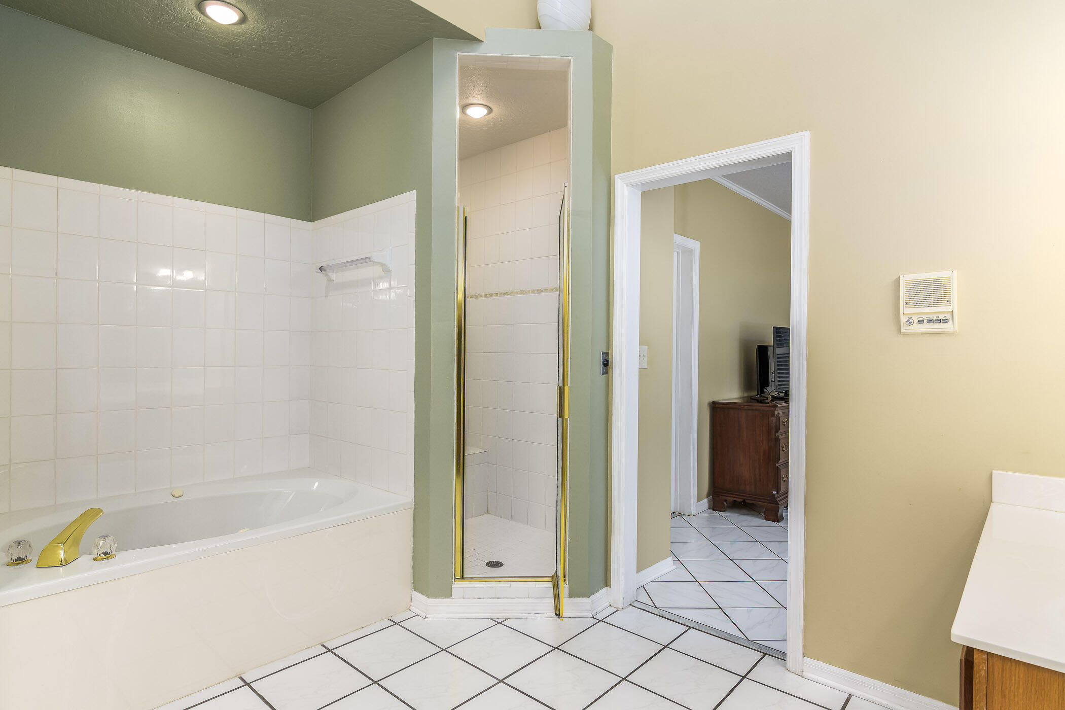 1840 Cox Road Cocoa, FL 32926 - Photo 30 of 72 Primary bath