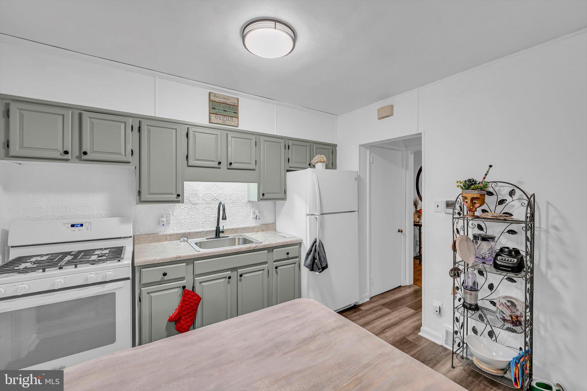1425 North 13th Street Reading, PA 19604 - Photo 10 of 27