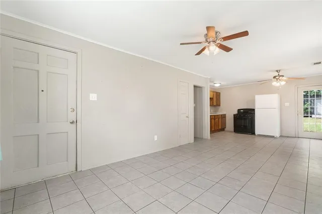 $149,000 | 52 Creagan Avenue, Gretna, LA 70053