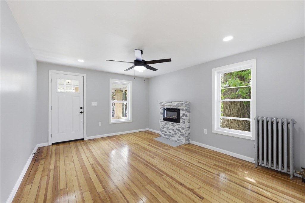 234 Draper Street Springfield, MA 01108 - Photo 6 of 25