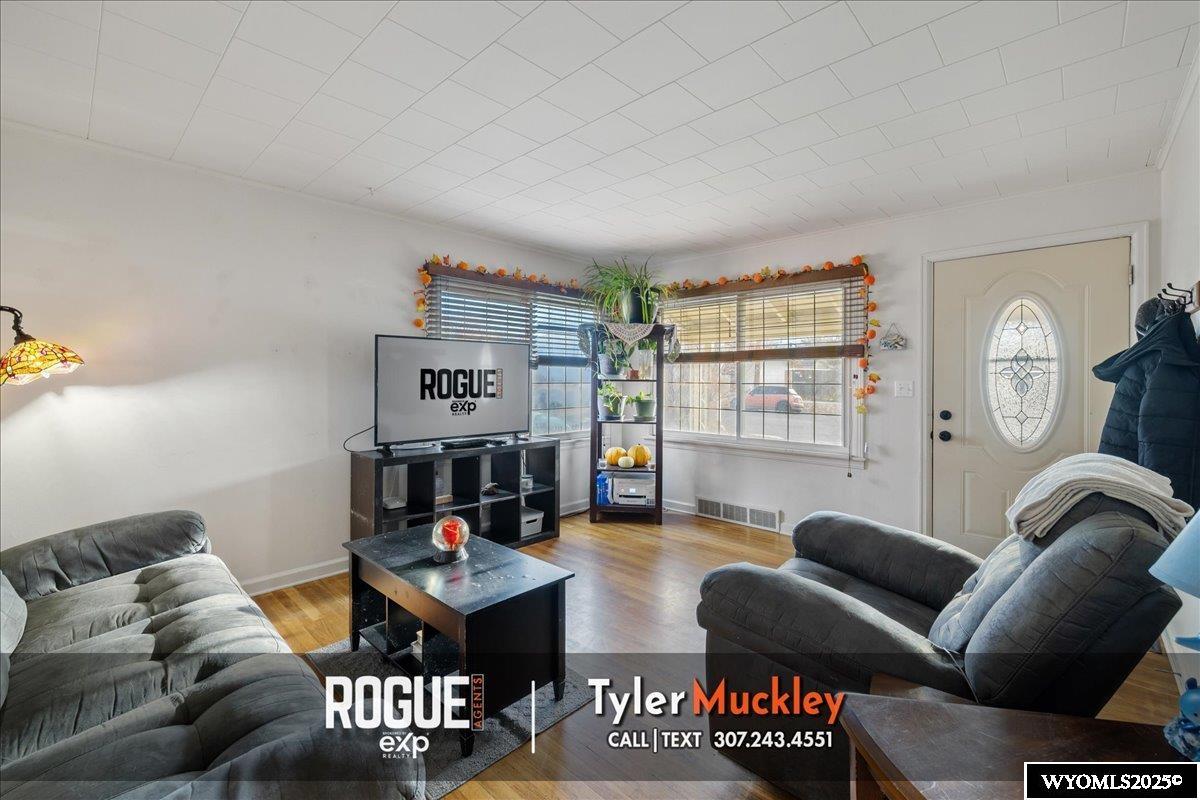 1132 West 20th Street Casper, WY 82604 - Photo 5 of 23