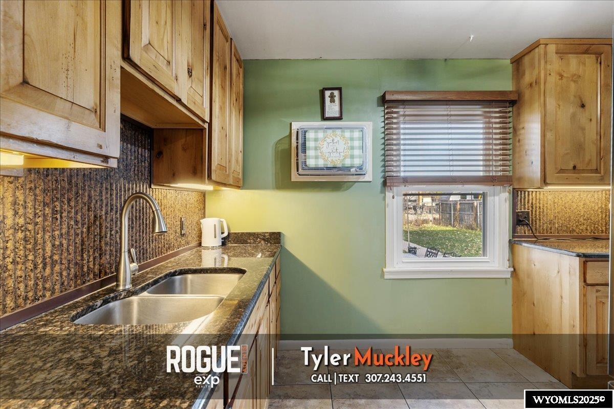 1132 West 20th Street Casper, WY 82604 - Photo 6 of 23