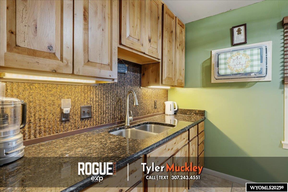 1132 West 20th Street Casper, WY 82604 - Photo 7 of 23