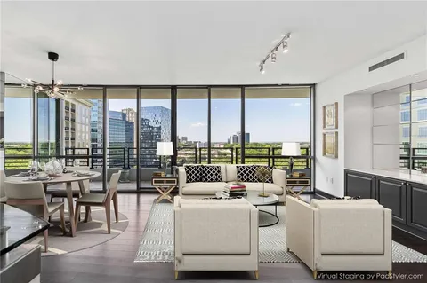 $675,000 | 700 Park Regency Place Northeast, Unit 2104, Atlanta, GA 30326