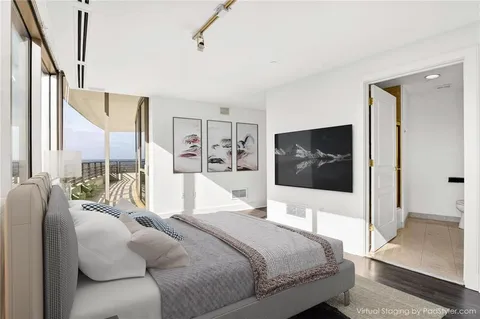 $717,000 | 700 Park Regency Place Northeast, Unit 2104, Atlanta, GA 30326