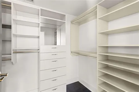 $717,000 | 700 Park Regency Place Northeast, Unit 2104, Atlanta, GA 30326