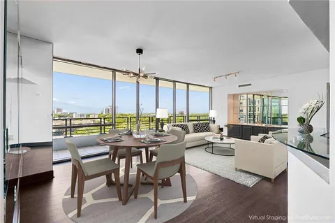 $675,000 | 700 Park Regency Place Northeast, Unit 2104, Atlanta, GA 30326