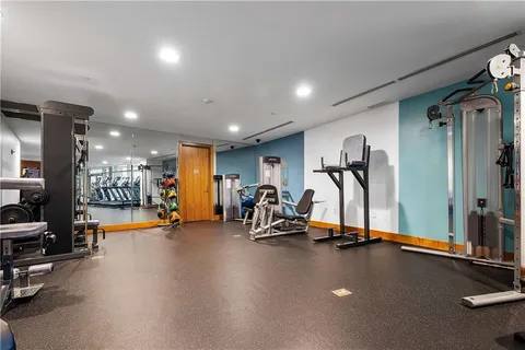 $675,000 | 700 Park Regency Place Northeast, Unit 2104, Atlanta, GA 30326