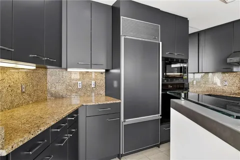 $717,000 | 700 Park Regency Place Northeast, Unit 2104, Atlanta, GA 30326