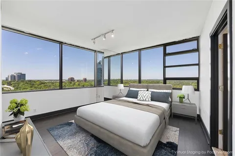 $675,000 | 700 Park Regency Place Northeast, Unit 2104, Atlanta, GA 30326