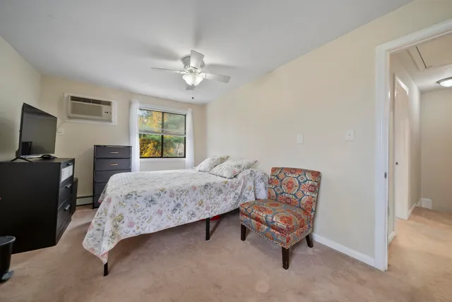 $329,900 | 69 Bayberry Lane, Londonderry, NH 03053