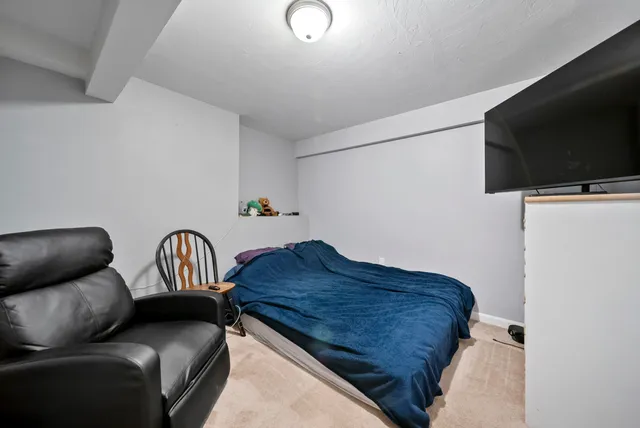 $329,900 | 69 Bayberry Lane, Londonderry, NH 03053