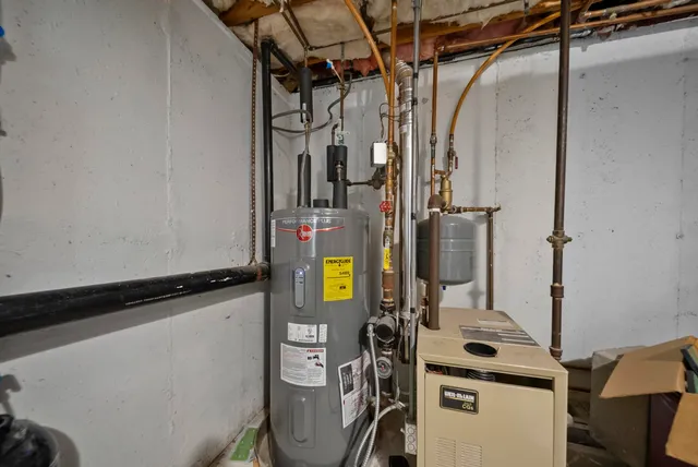 $329,900 | 69 Bayberry Lane, Londonderry, NH 03053