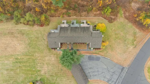 $329,900 | 69 Bayberry Lane, Londonderry, NH 03053