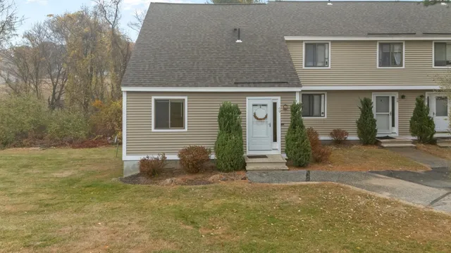 $329,900 | 69 Bayberry Lane, Londonderry, NH 03053