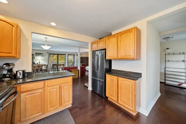 $329,900 | 69 Bayberry Lane, Londonderry, NH 03053