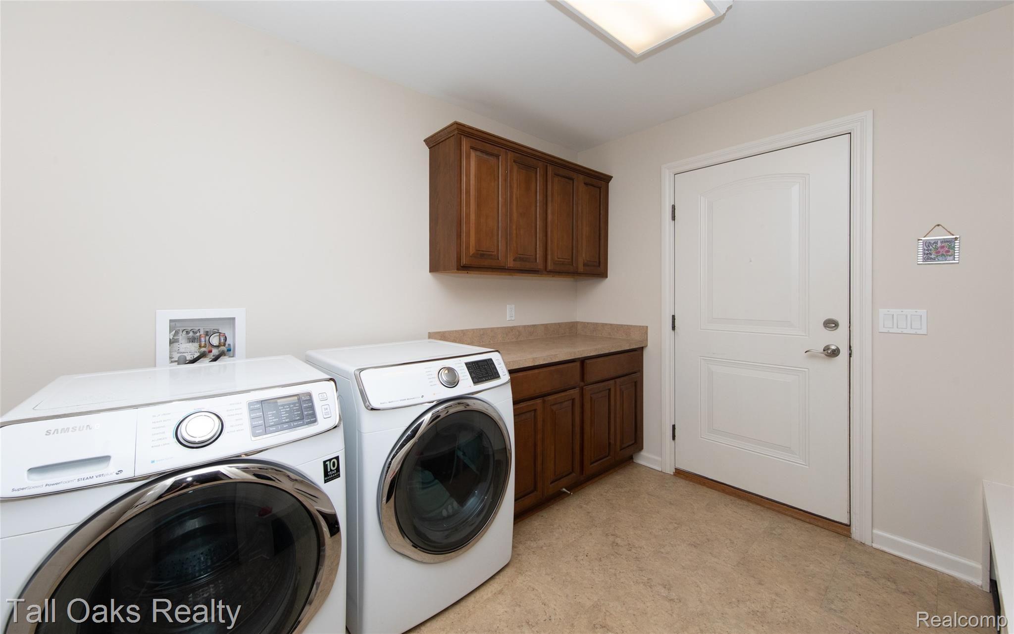 7012 Gale Road Grand Blanc, MI 48439 - Photo 27 of 82 780A2986.JPG