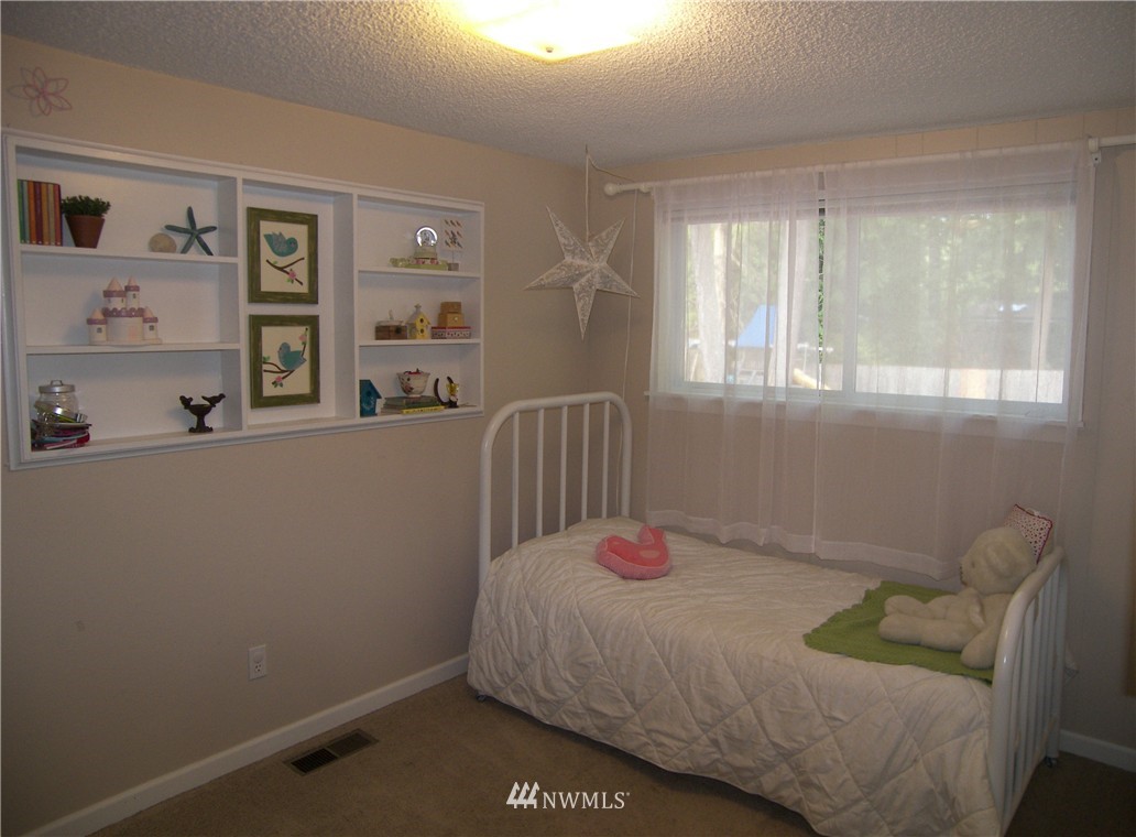 14432 158th Place Southeast Renton, WA 98059 - Photo 11 of 21