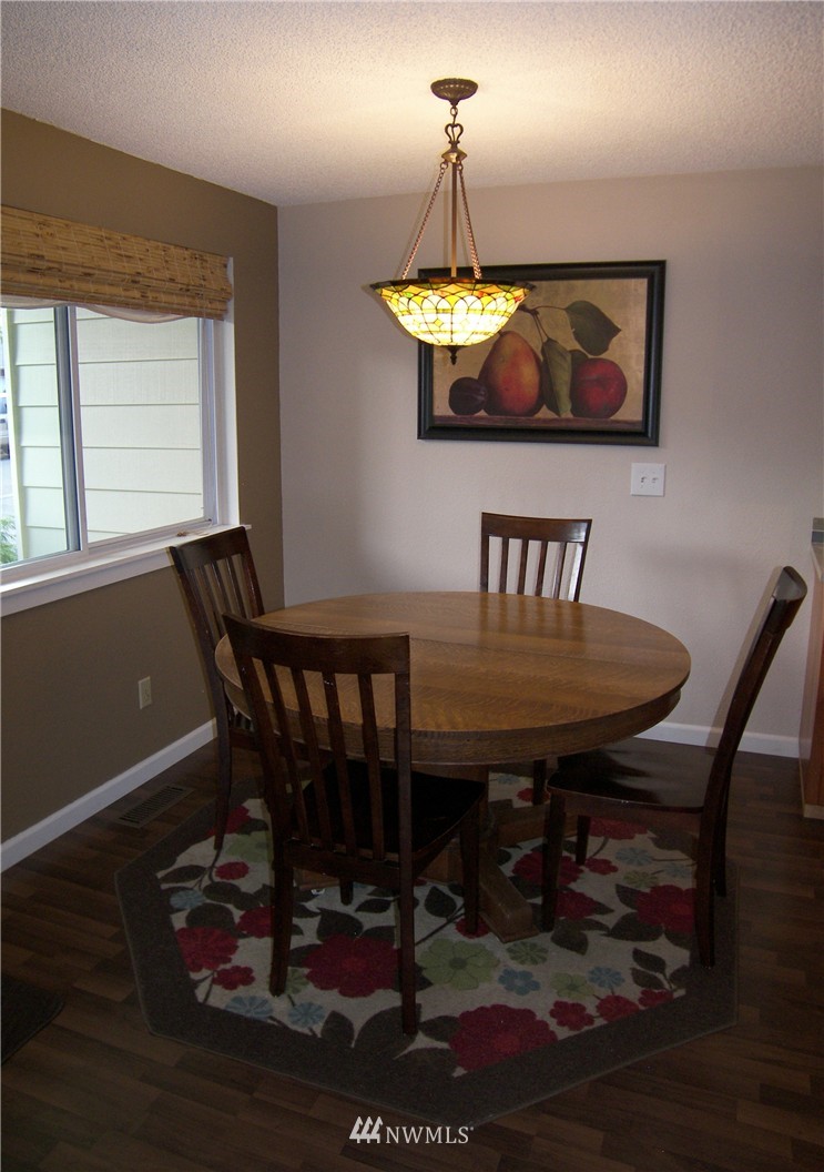 14432 158th Place Southeast Renton, WA 98059 - Photo 9 of 21