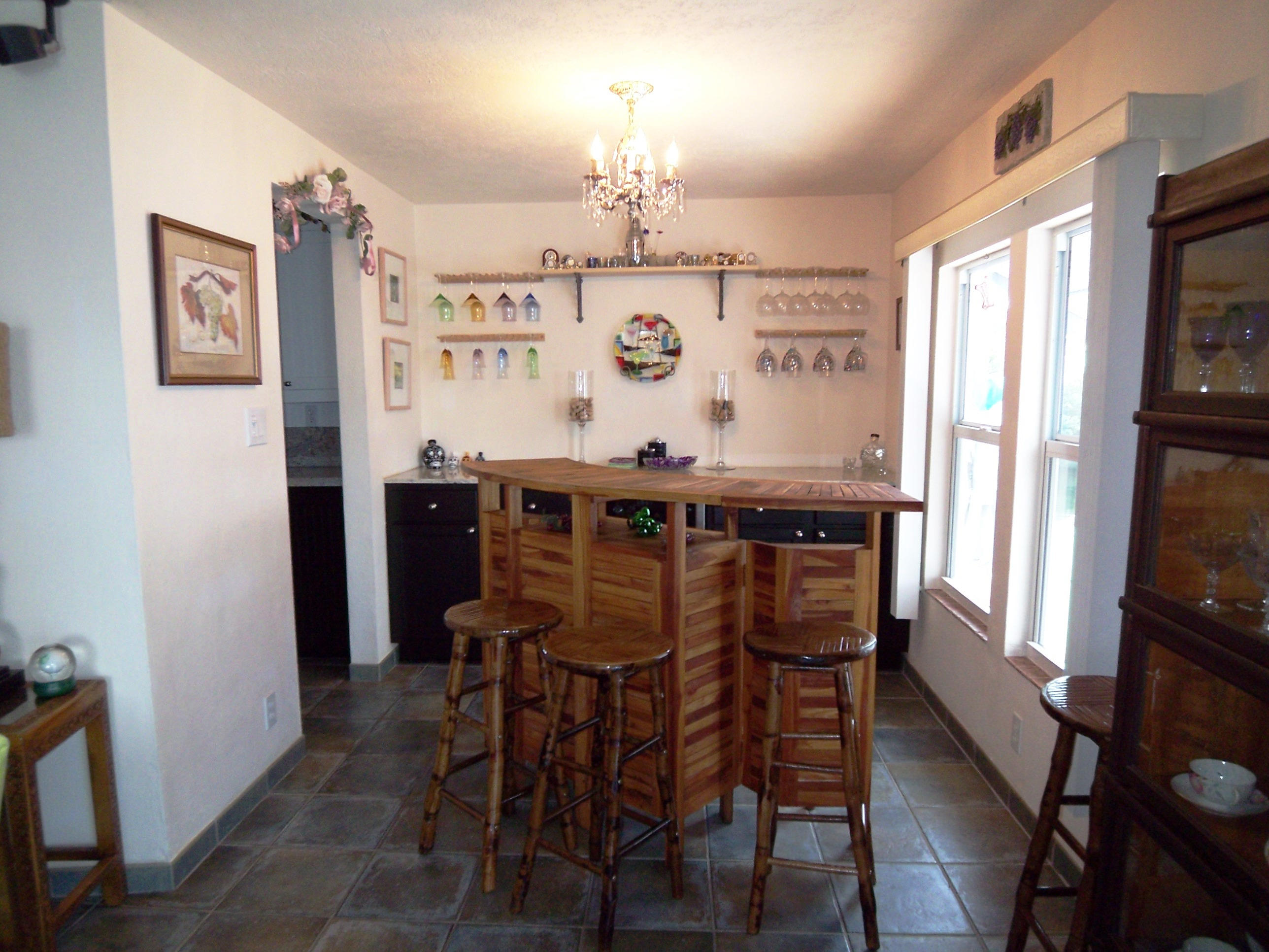 6 Snipe Road Key Largo, FL 33037 - Photo 8 of 27 Dining area/ Wet bar