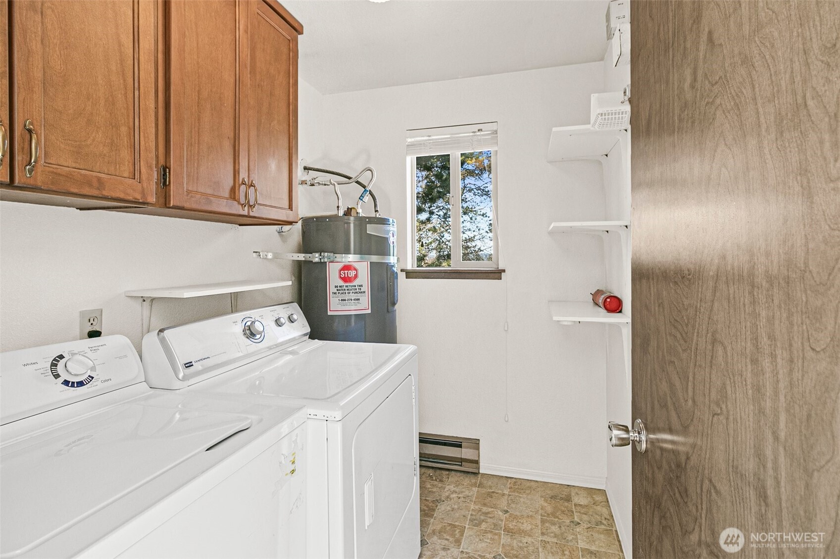 2520 Cascade Place West, Unit 2520 University Place, WA 98466 - Photo 15 of 35 a utility room with dryer and washer