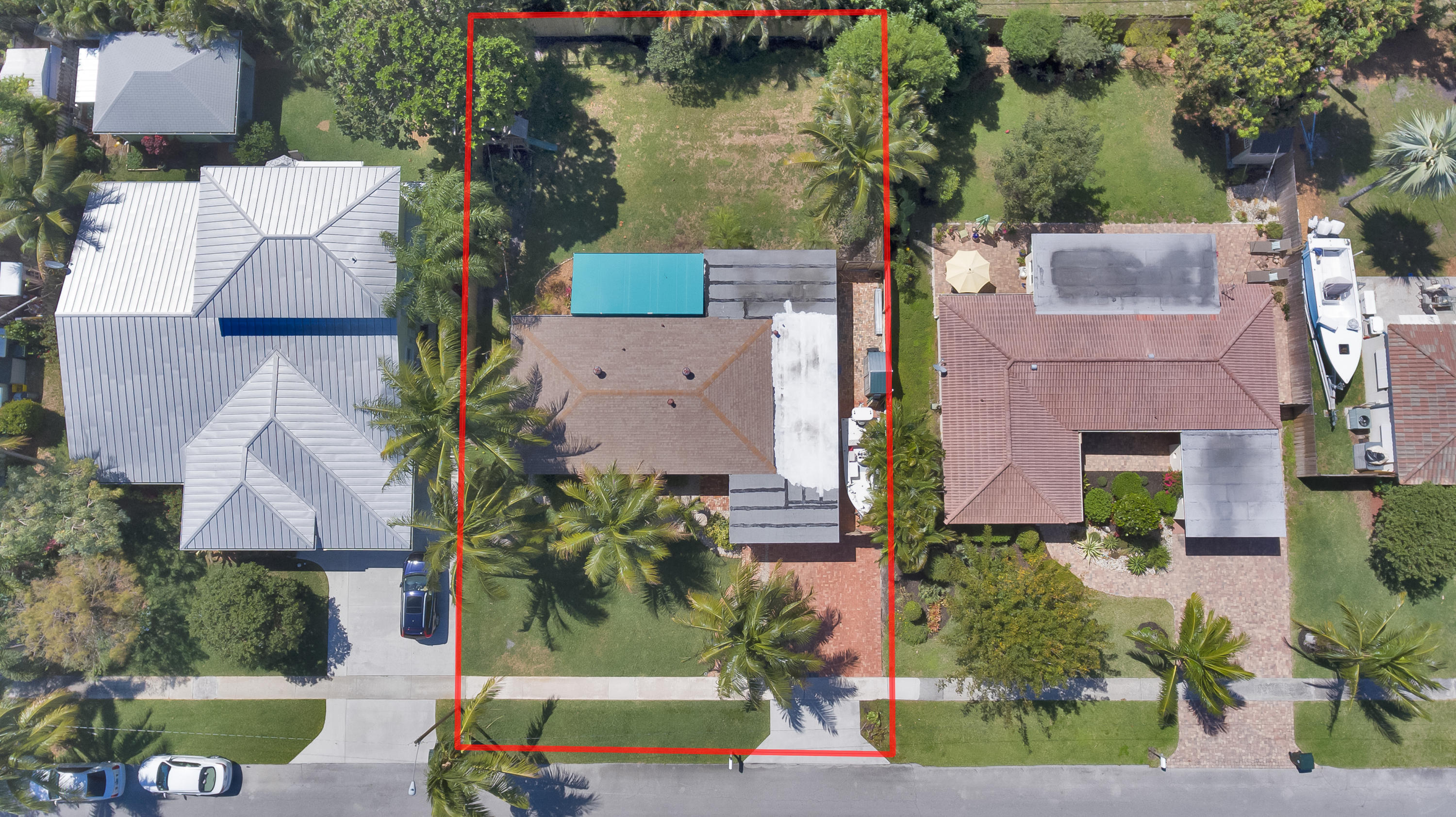 334 Northeast 28th Road Boca Raton, FL 33431 - Photo 30 of 32 an aerial view of a houses with yard