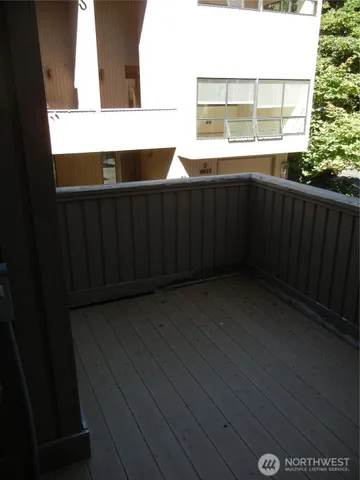 $379,950 | 1415 North 200th Street, Unit B1, Shoreline, WA 98133