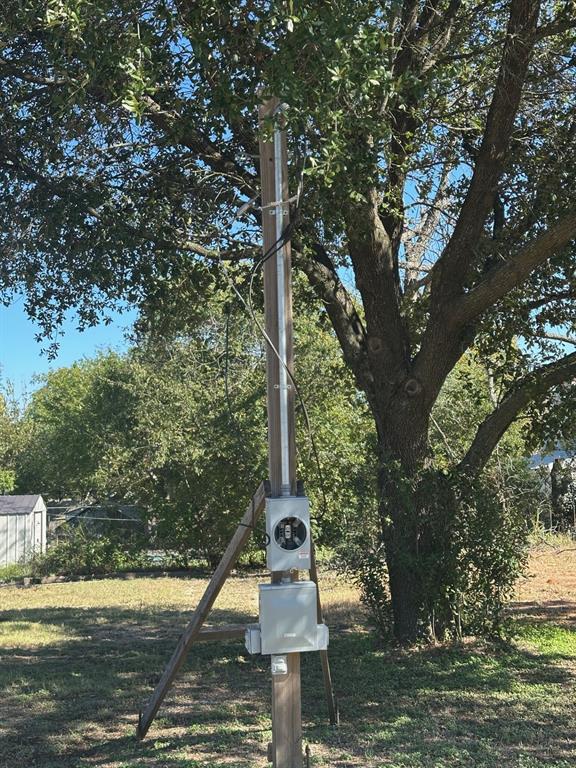 511 Southwest 5th Avenue Mineral Wells, TX 76067 - Photo 2 of 4 a park view with large trees