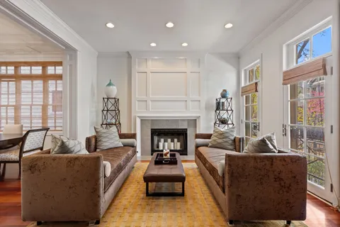 $1,695,000 | 1243 West Nelson Street, Chicago, IL 60657