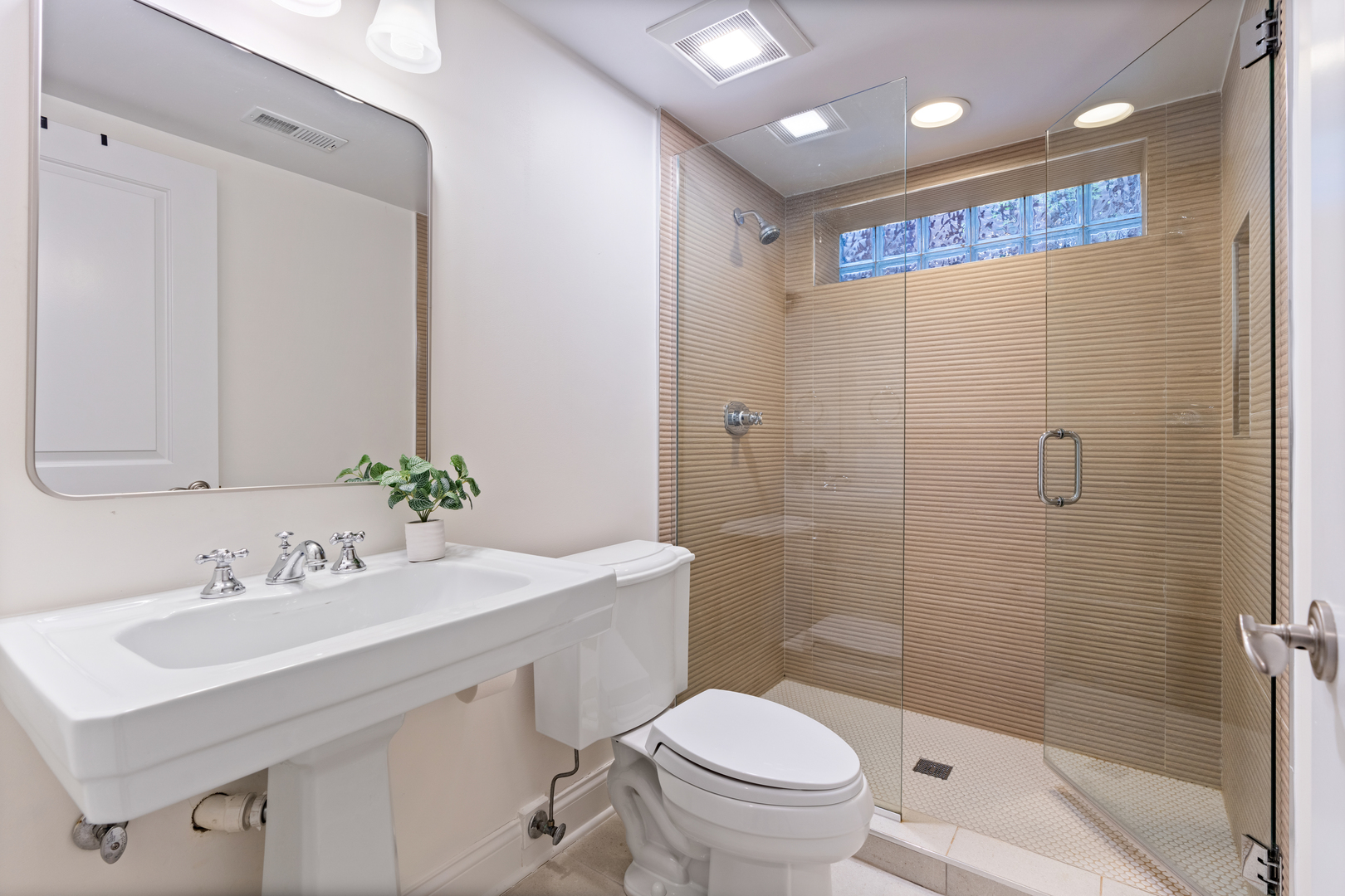 1243 West Nelson Street Chicago, IL 60657 - Photo 31 of 41
