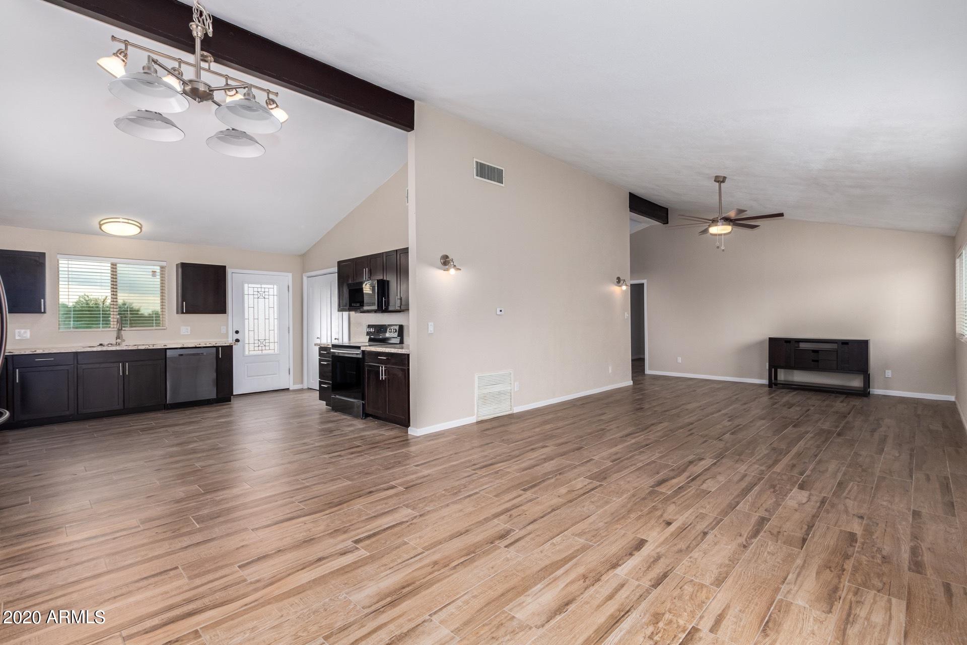 1250 North Mountain View Road Apache Junction, AZ 85119 - Photo 9 of 26 0007-Mountain View 7