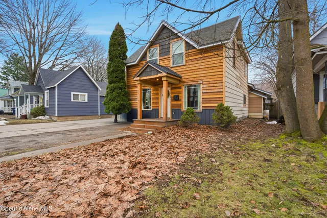 $950,000 | 417 Pine Street, Sandpoint, ID 83864