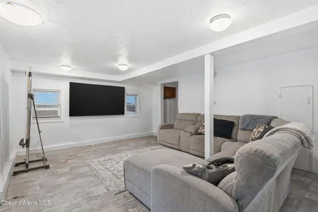 $950,000 | 417 Pine Street, Sandpoint, ID 83864