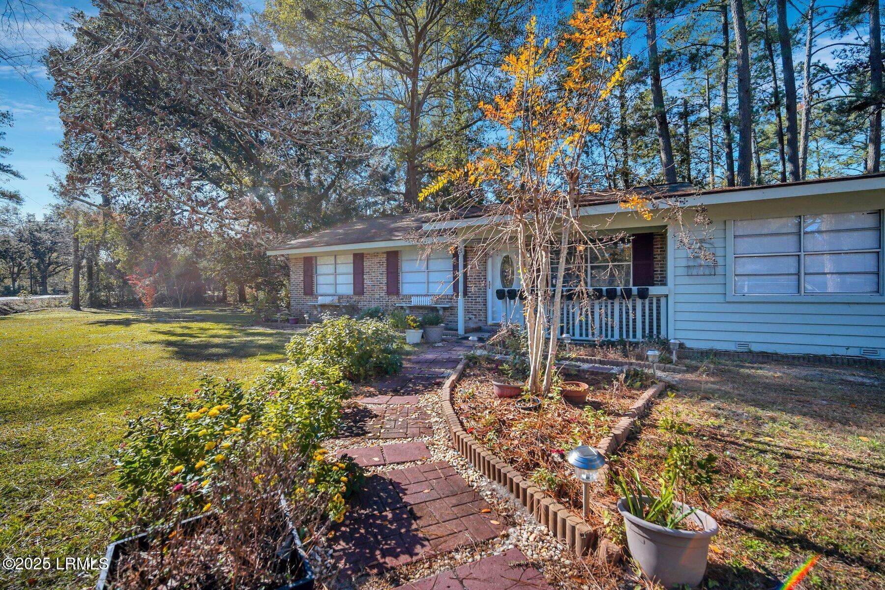 3 Franklin Circle Ridgeland, SC 29936 - Photo 4 of 27 DSC01033.jpg-SMALL