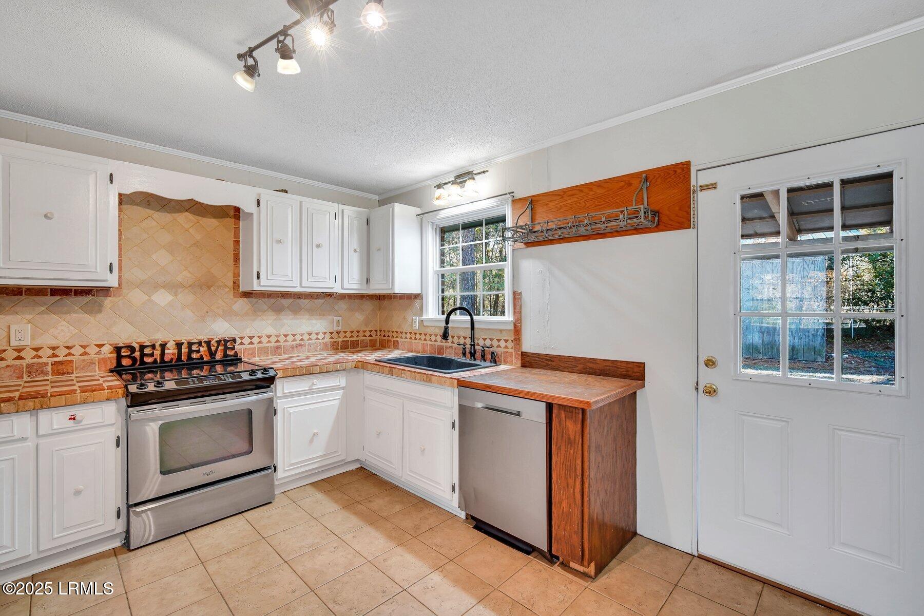 3 Franklin Circle Ridgeland, SC 29936 - Photo 10 of 27 DSC00892.jpg-SMALL