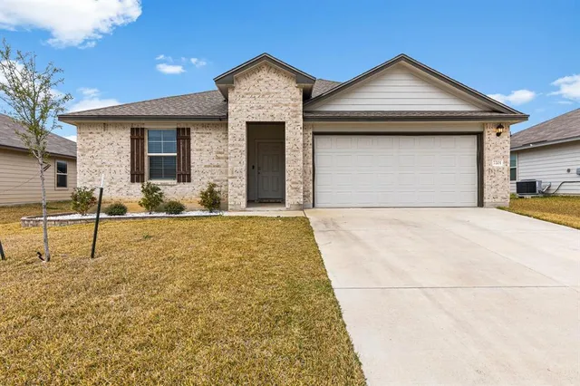 $307,900 | 7201 Llano Drive, China Spring, TX 76633