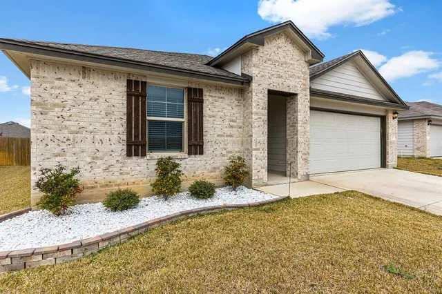$307,900 | 7201 Llano Drive, China Spring, TX 76633