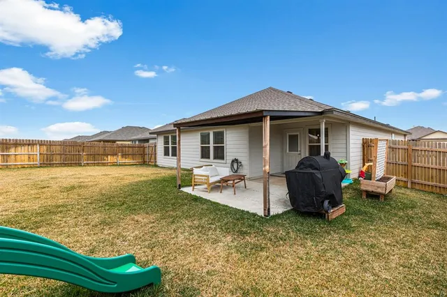 $307,900 | 7201 Llano Drive, China Spring, TX 76633