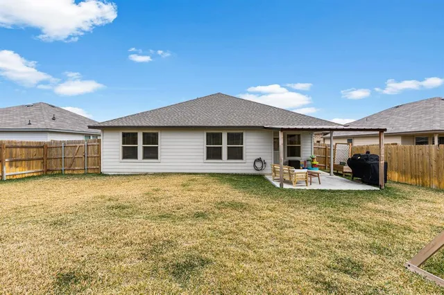 $307,900 | 7201 Llano Drive, China Spring, TX 76633