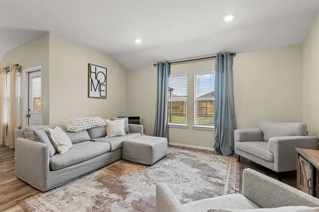 $307,900 | 7201 Llano Drive, China Spring, TX 76633