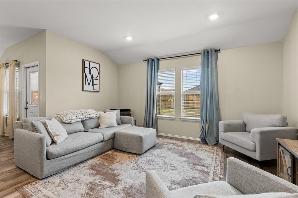 7201 Llano Drive China Spring, TX 76633 - Photo 5 of 39