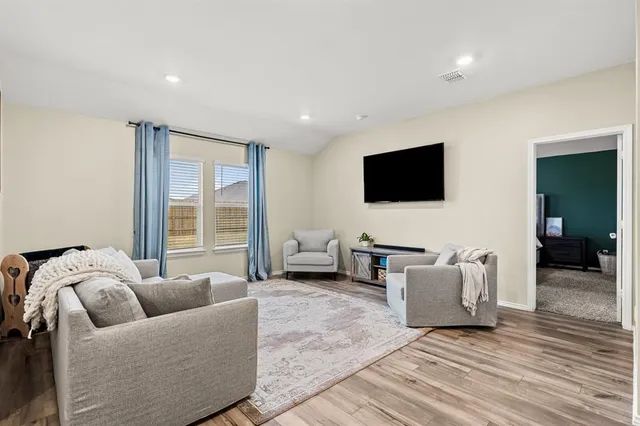 $307,900 | 7201 Llano Drive, China Spring, TX 76633