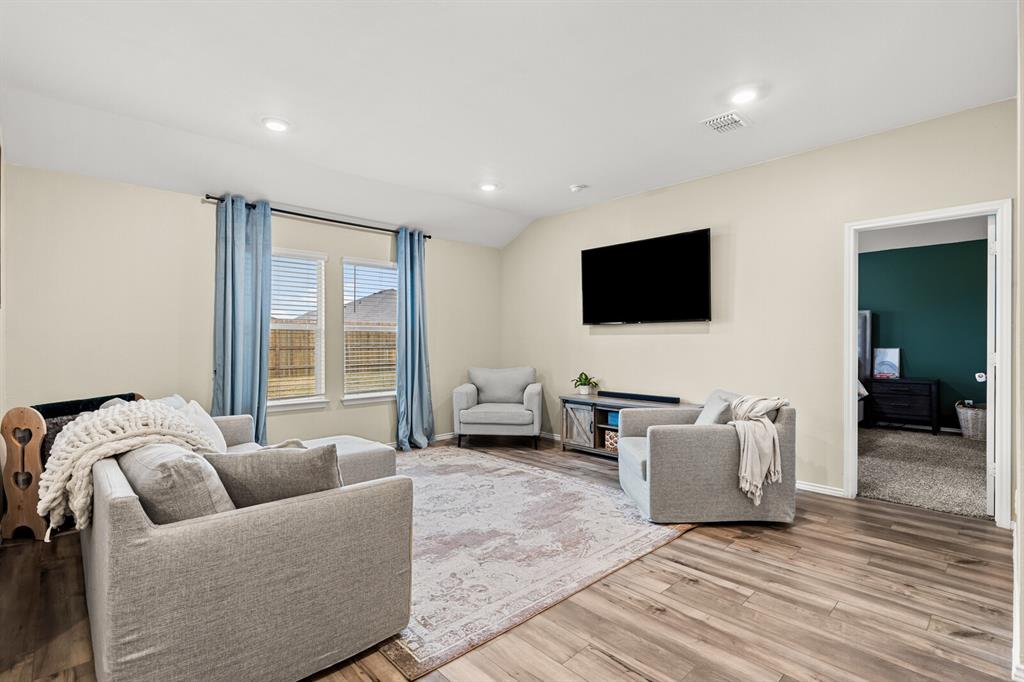 7201 Llano Drive China Spring, TX 76633 - Photo 7 of 39