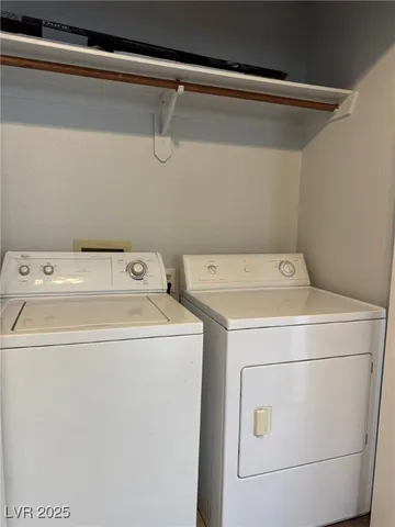 $1,350 | 678 Anne Lane, Unit 678, Henderson, NV 89015