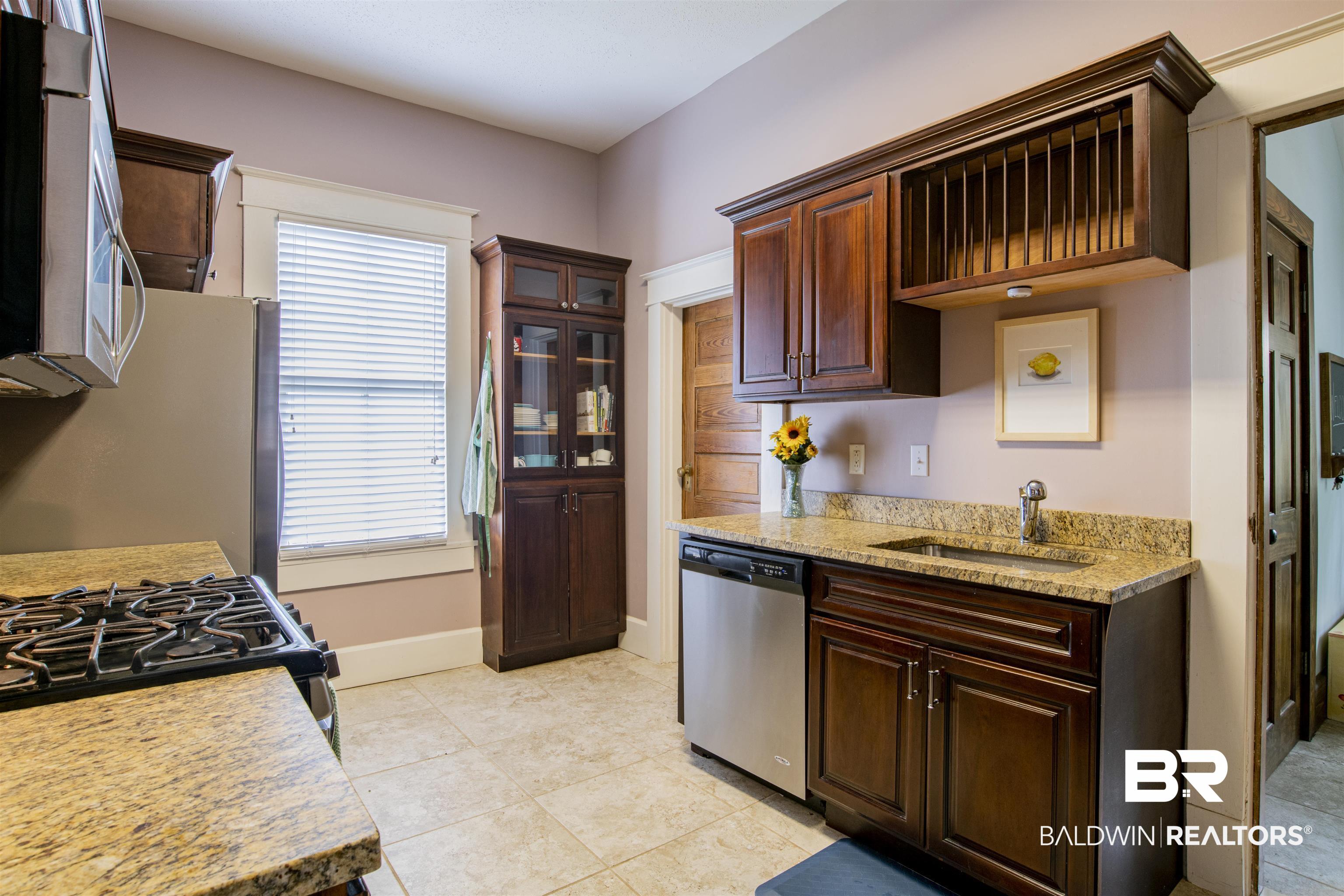 14 Kenneth Street, Unit 17 Mobile, AL 36607 - Photo 13 of 20